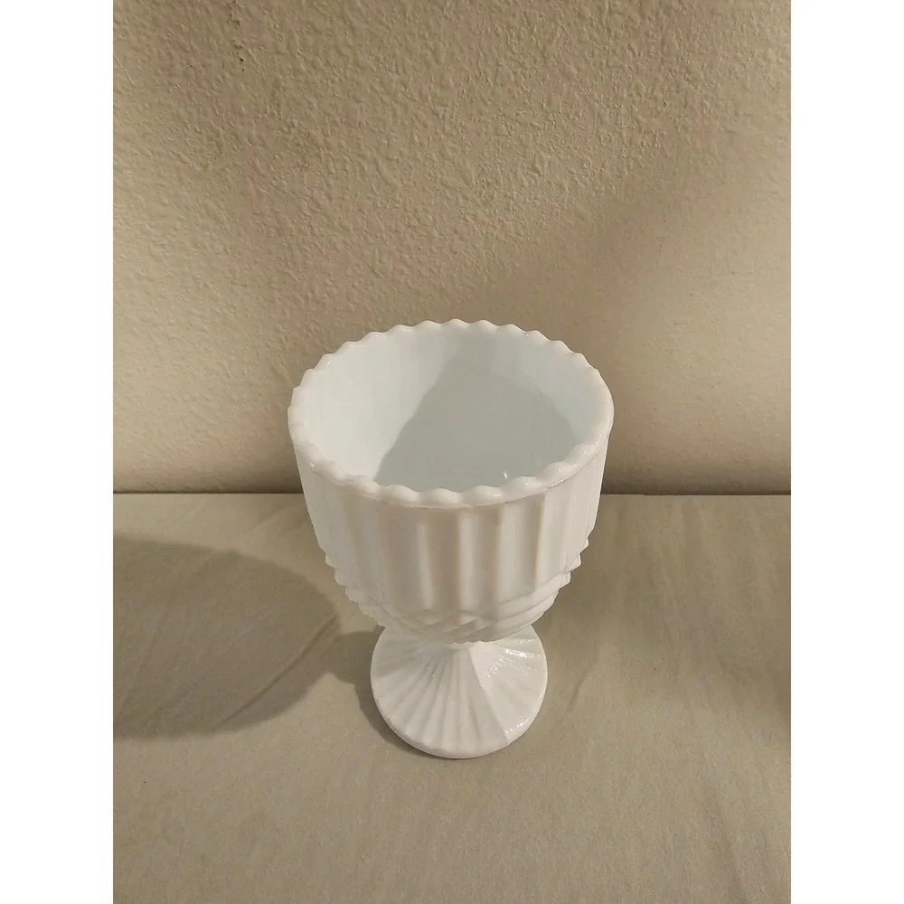 Vintage White Milk Glass Pedestal Vase Diamond Point Ribbed Scalloped Rim 6.25